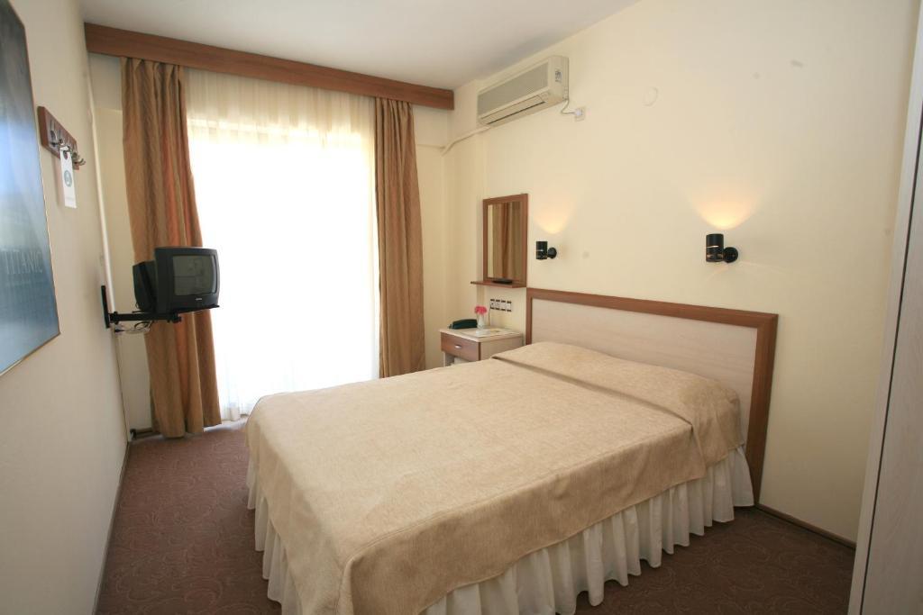 Saturn Hotel Kuşadası Oda fotoğraf